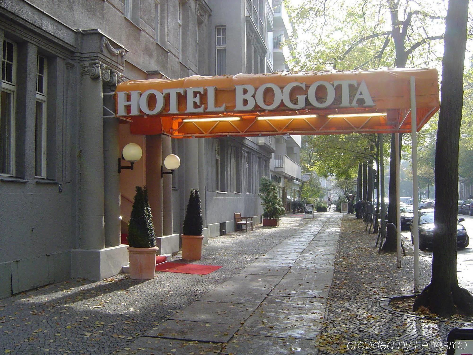 Stadt-Gut-Hotel Bogota Berlin Exterior photo